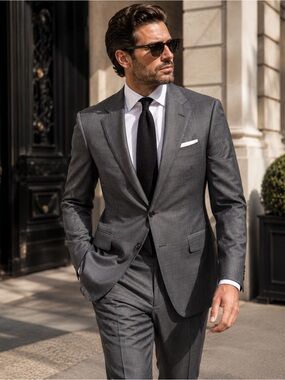 Tom Ford Windsor 100% Wool Suit | Charcoal Gray | Size 50R (US 40R)